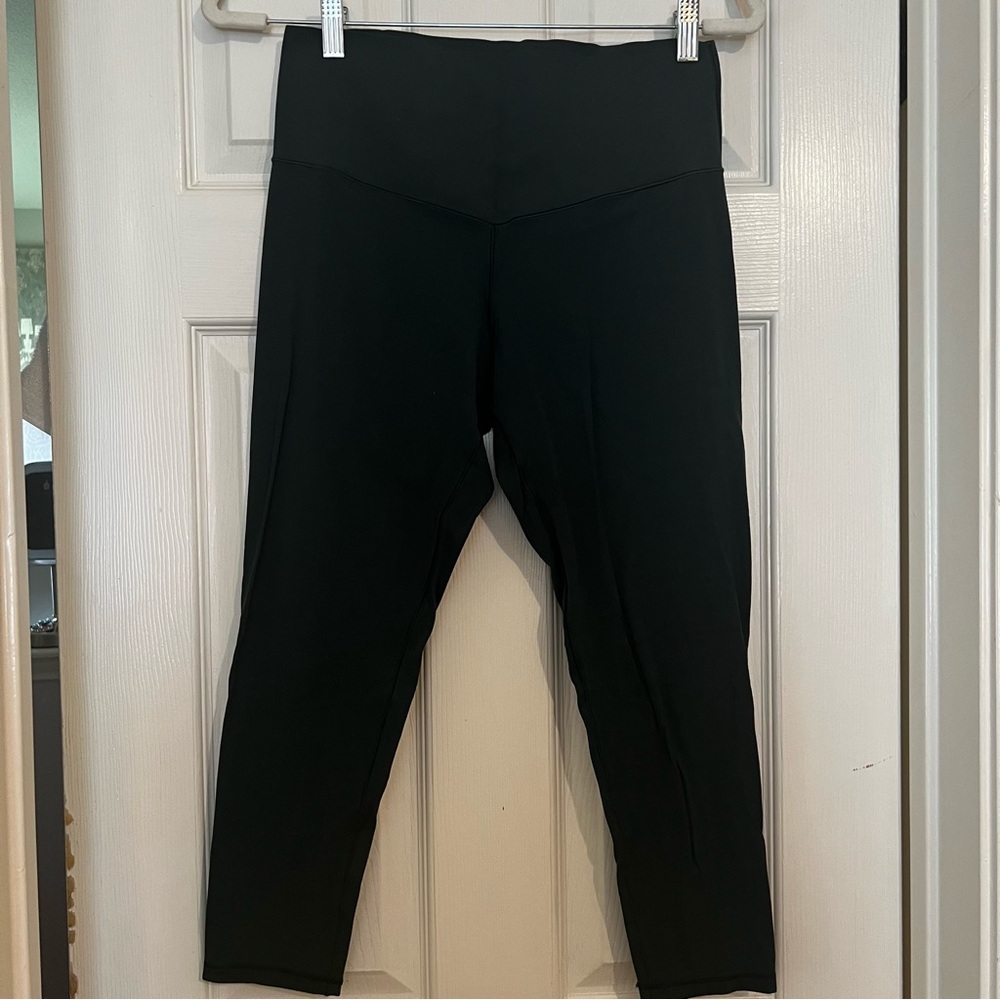 Offline by Aerie dark green  High-Waisted Leggings 7/8 size large